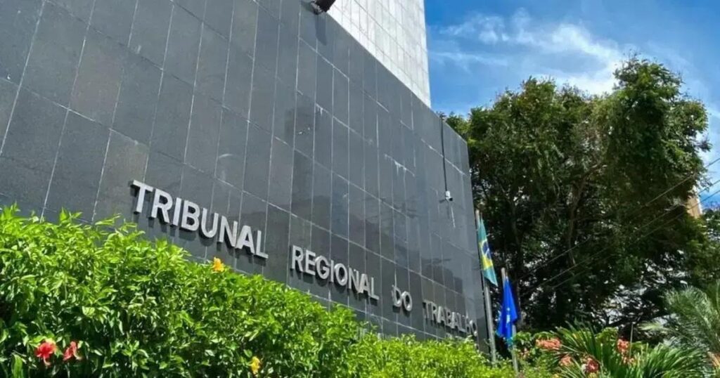 TRT-BA realiza audiência pública sobre melhorias na educação indígena em Caraíva