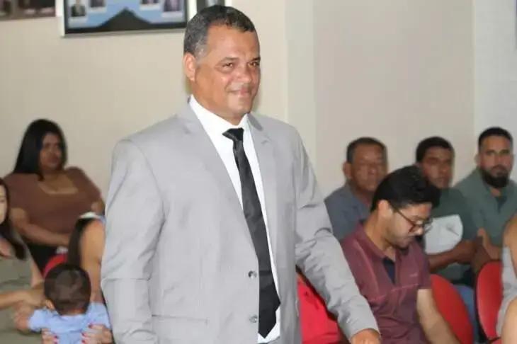 Vereador Edgar propõe clínica comunitária para cuidados com animais