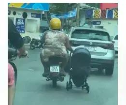 Vídeo de mulher na garupa de moto viraliza no Baianão