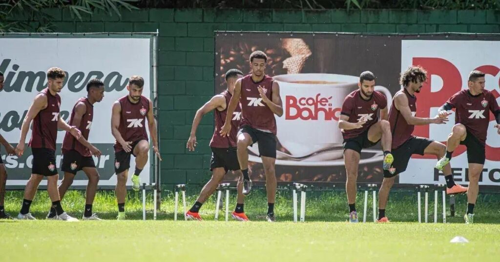 Vitória dá sequência à preparação com treino técnico e Neris em campo