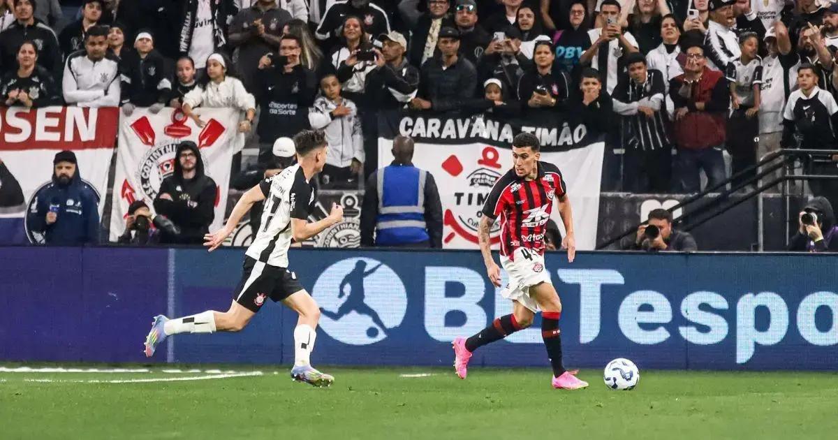 Vitória empata contra Corinthians e deixa zona de rebaixamento no Brasileiro