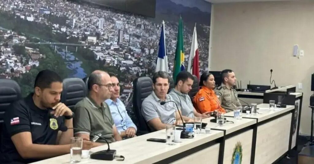 Zé Cocá comemora sucesso do São João de Jequié e critica Ana Castela