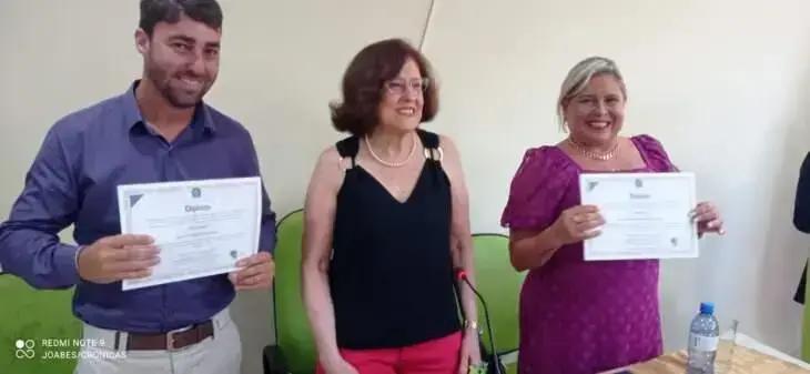 A crise política em Maiquinique: queda da prefeita Valéria Silveira?