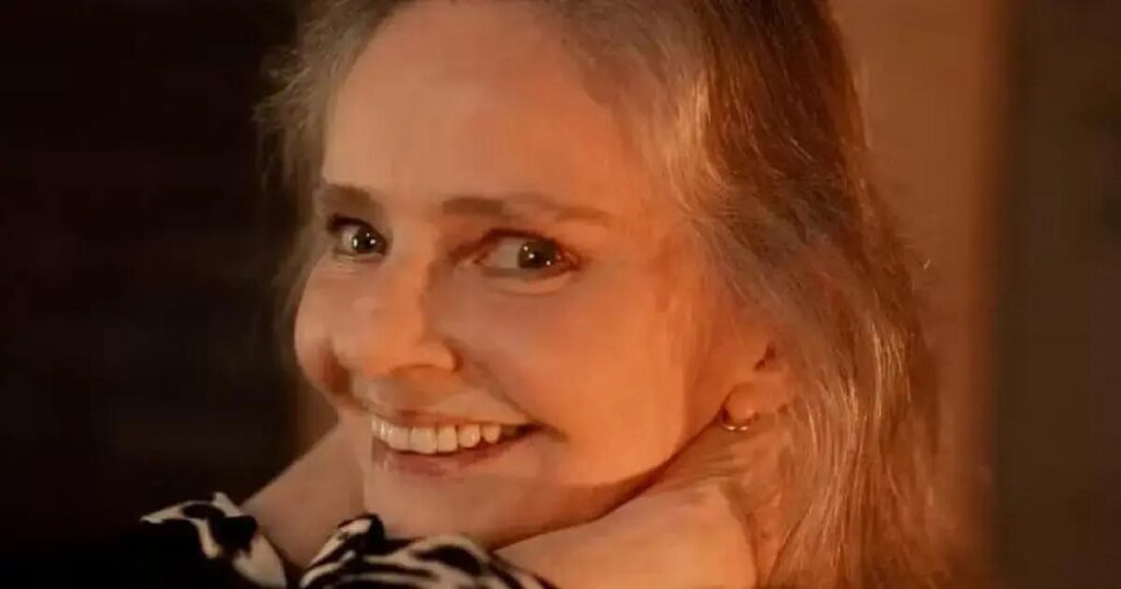 Angela Ro Ro é extubada, mas permanece internada com recuperação difícil