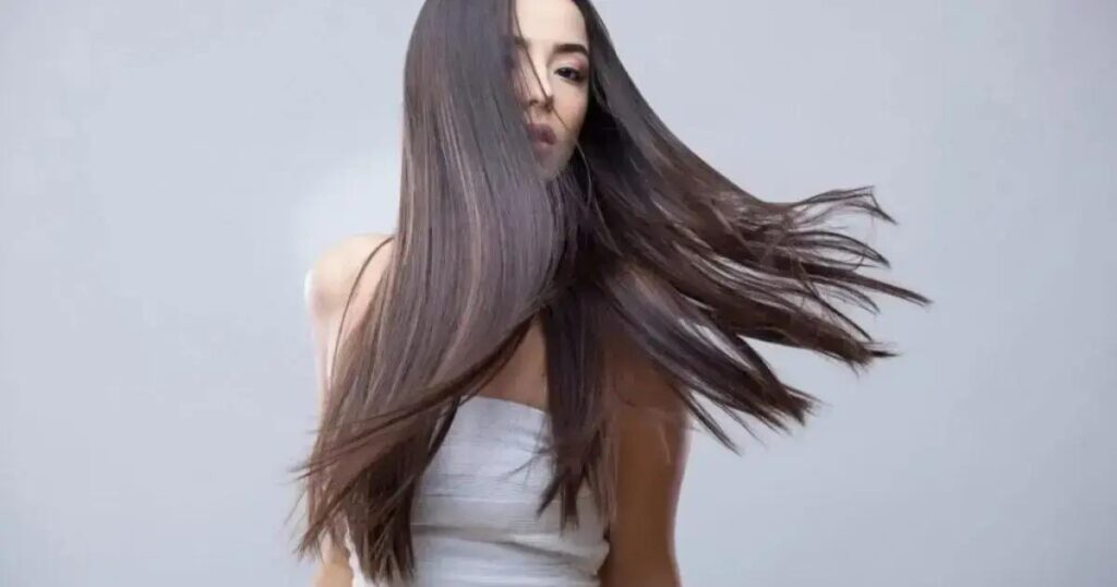 Anvisa alerta sobre riscos do uso de formol como alisante capilar