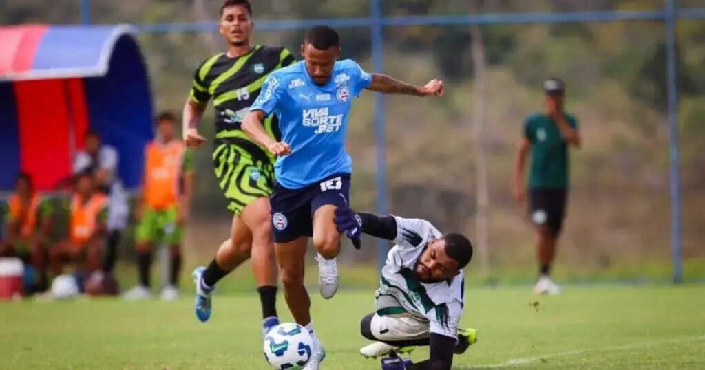 Bahia vence Seleção de Simões Filho com 6 a 0 em jogo-treino