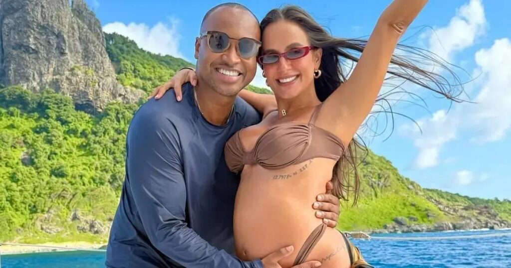 Carol Peixinho revela gravidez aos 40 anos com Thiaguinho