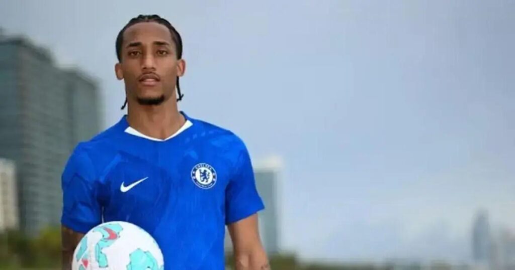 Chelsea formaliza contratação de João Pedro com toques de Bossa Nova