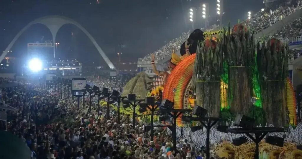 Cláudio Castro aceita devolução do Sambódromo e destaca questões políticas