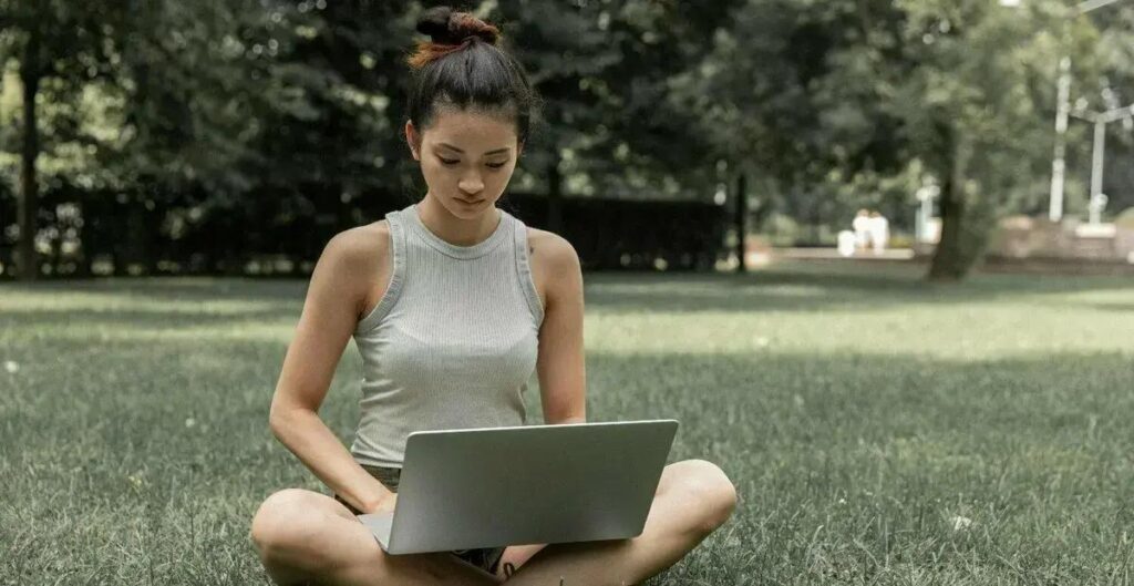 Como comunidades online ajudam profissionais em início de carreira