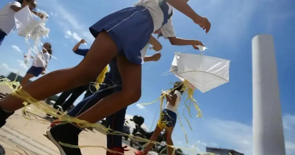 Deputado propõe instalação de pipódromo para empinamento de pipas em Salvador