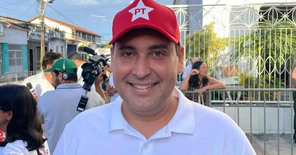 Éden Valadares fala sobre o 2 de julho e a popularidade do PT