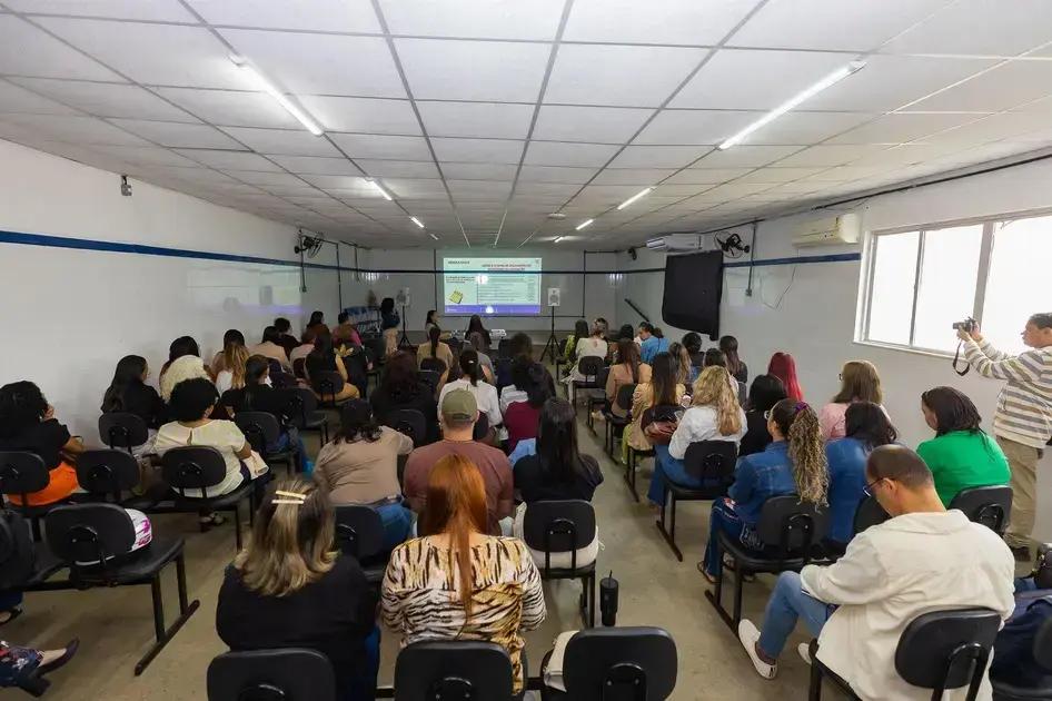 Encontro de Coordenadores Pedagógicos em Eunápolis Fortalece Educação Municipal