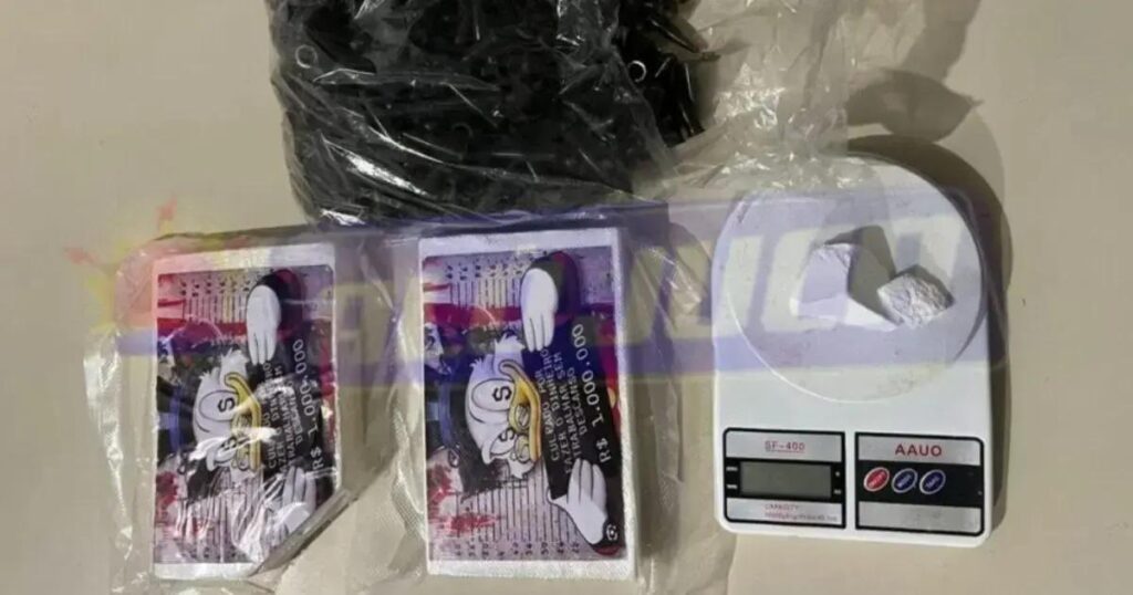 Homem é preso durante operação e acusado de tráfico em Candeias