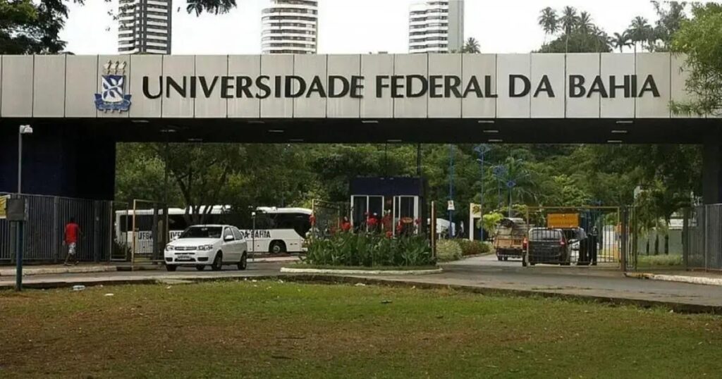 Homem preso por filmagens indevidas em banheiros da UFBA