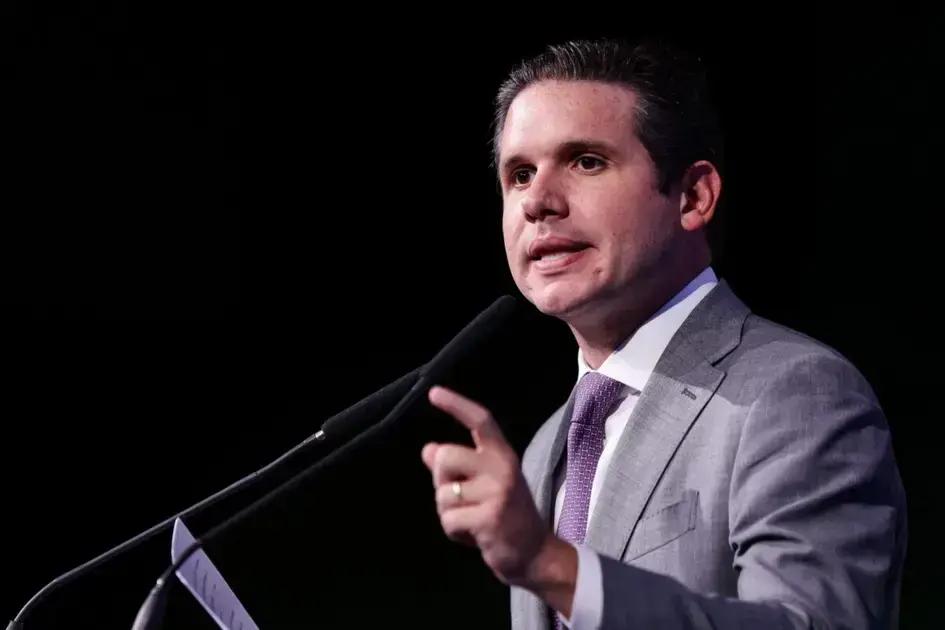 Hugo Motta fala sobre a harmonia entre Poderes e crise do IOF