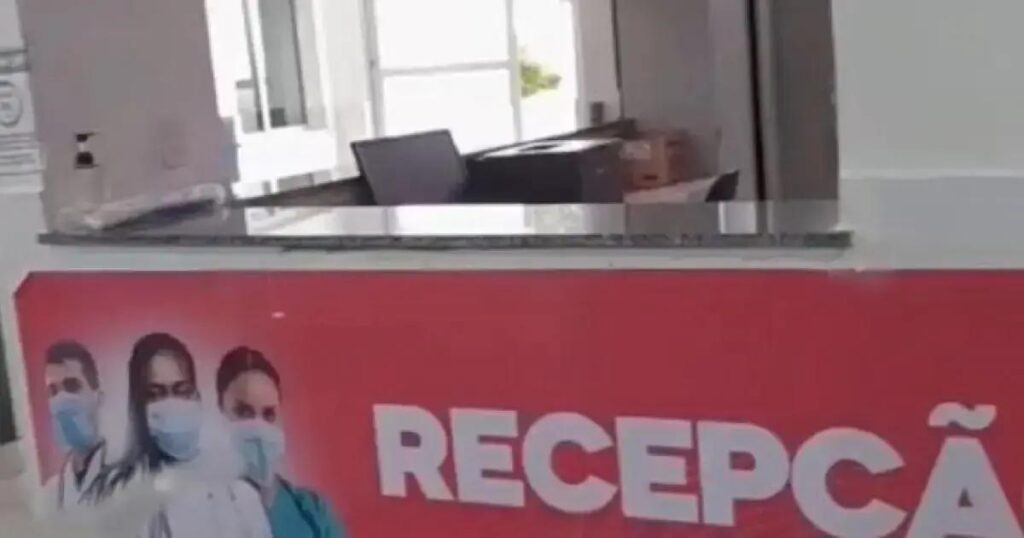 Idosa é esquecida em posto de saúde e passa quase duas horas trancada