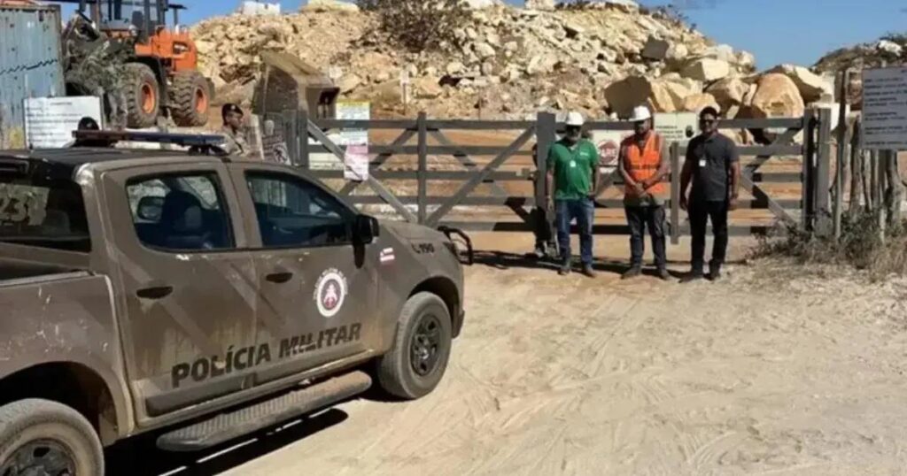 Interdição de mineração clandestina e apreensão de máquinas em Boquira