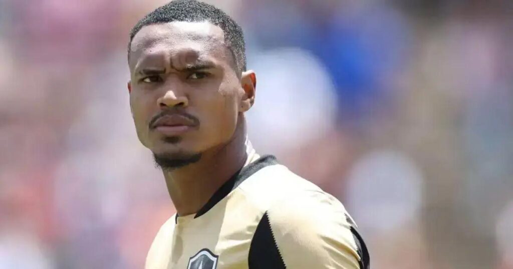 Interesse do Manchester United e Everton pelo goleiro John do Botafogo