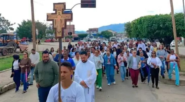 Itarantim realiza Caminhada pela Paz em resposta à violência