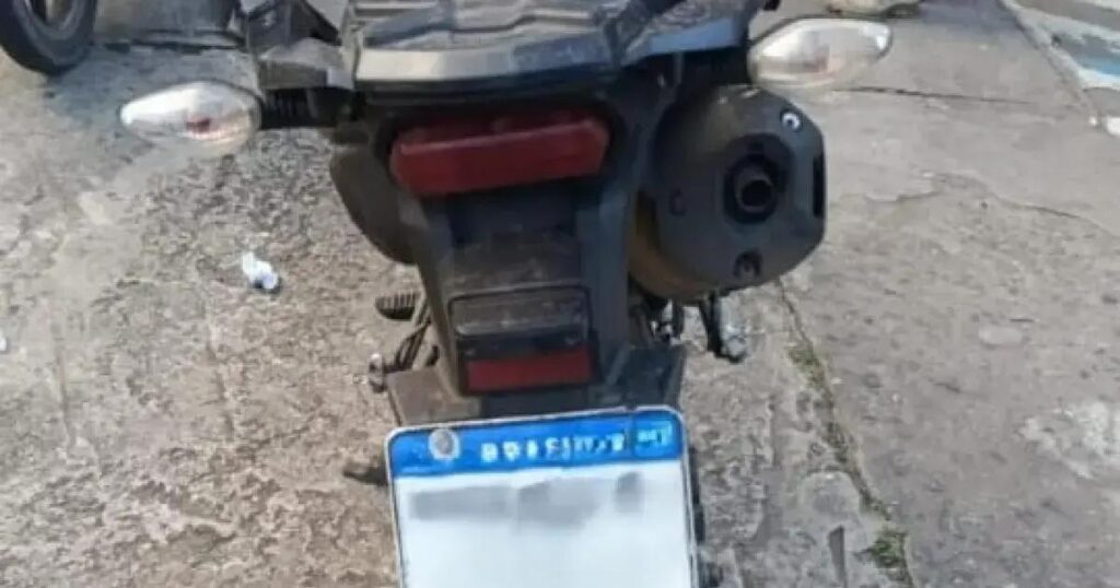 PM apreende motocicleta adulterada durante patrulhamento na Avenida ACM