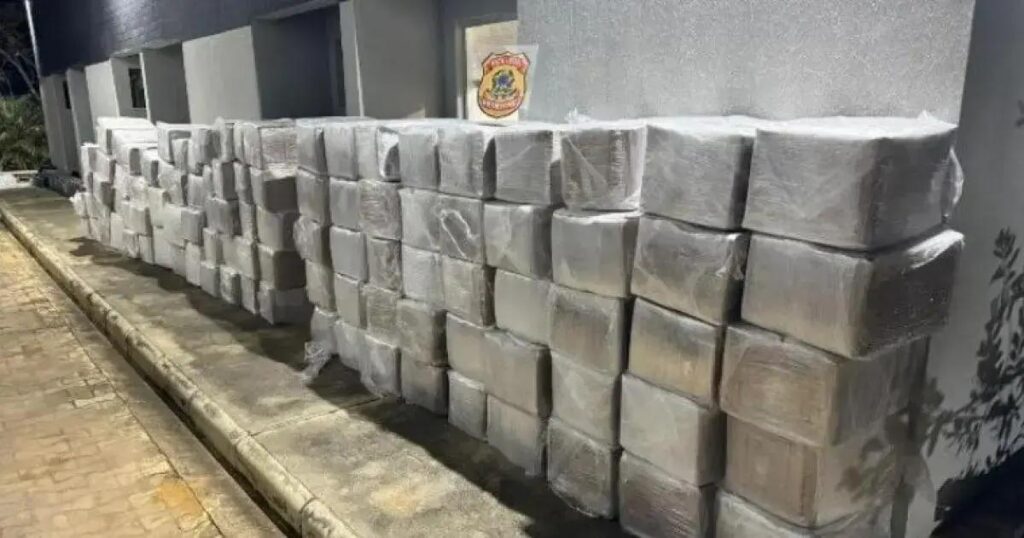 Polícia Federal realiza a Operação Carga Oculta em Poções, BA