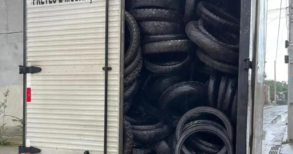 Polícia recupera 431 pneus e veículo roubado em Feira de Santana