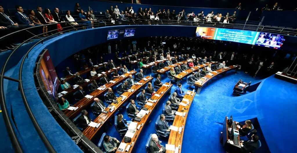 Reforma Administrativa avança na Câmara apesar de resistência dos sindicatos