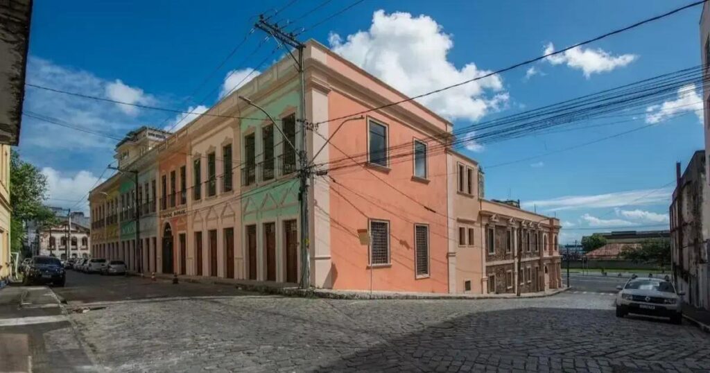 Reinauguração do Trapiche Barnabé como Espaço Multifuncional em Salvador