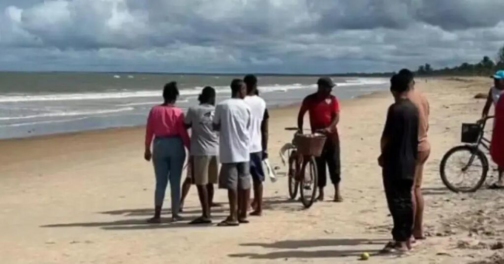 Tragédia em Nova Viçosa: Pai e Filho Morrem Afogados Durante Mergulho