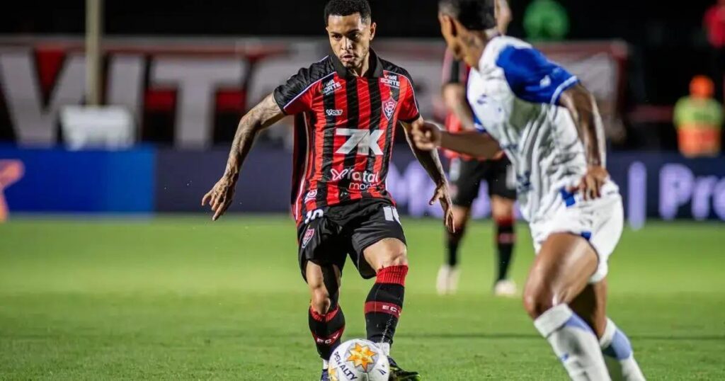 Vitória enfrenta reta final com 26 jogos na Série A após eliminações