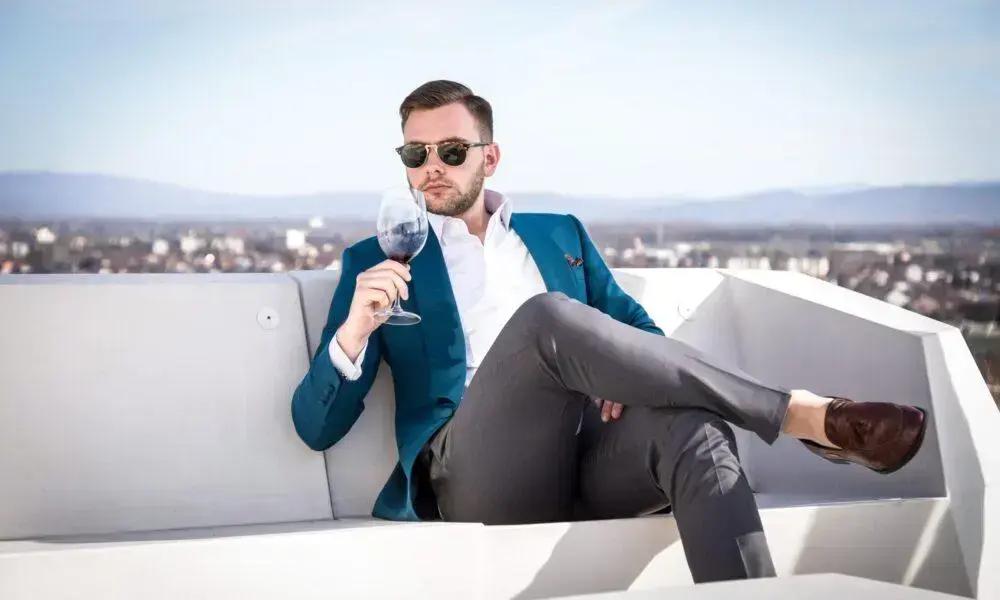 A ilusão da ostentação: como a classe média busca status