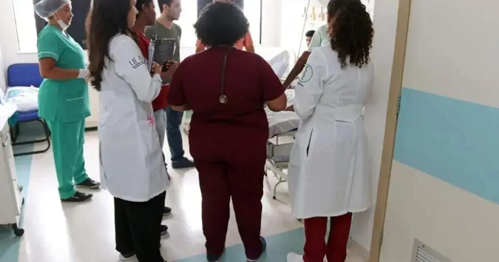 Auditores Fiscais pedem ação contra demissão de médicos na Bahia