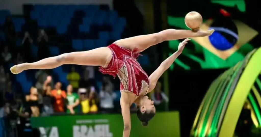 Brasil brilha na estreia do Mundial de Ginástica Rítmica no Rio de Janeiro
