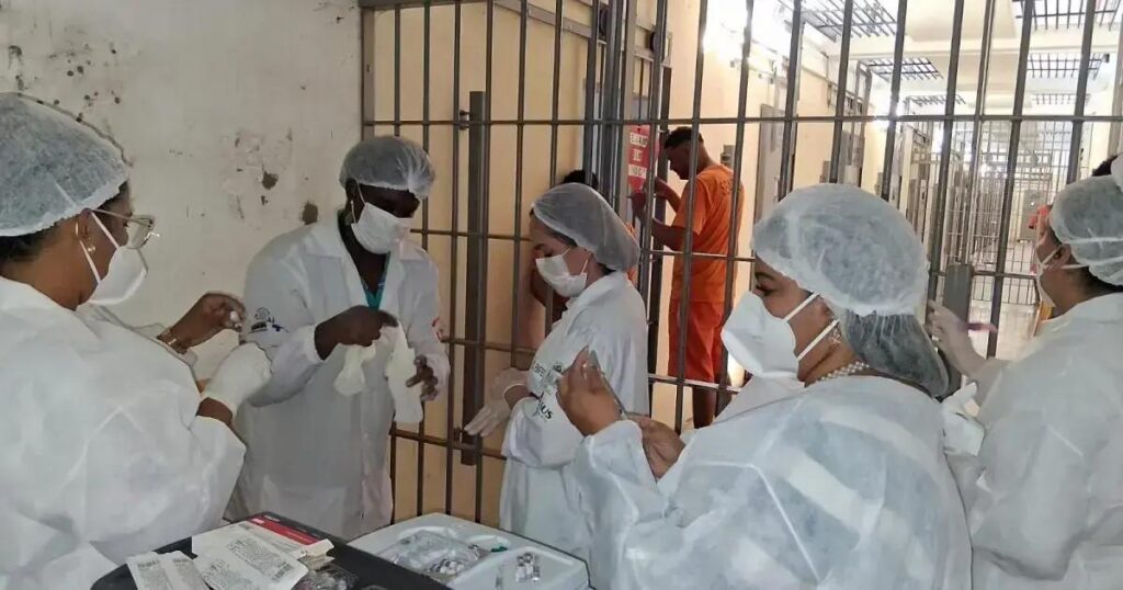 Cadeia Pública de Salvador suspende visitas após casos de catapora