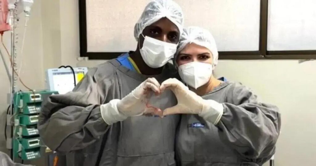 Casal de Feira de Santana atua heroicamente em emergência durante voo internacional