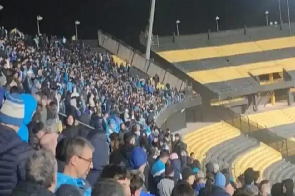 Clima hostil marca derrota do Racing na Libertadores em Montevidéu