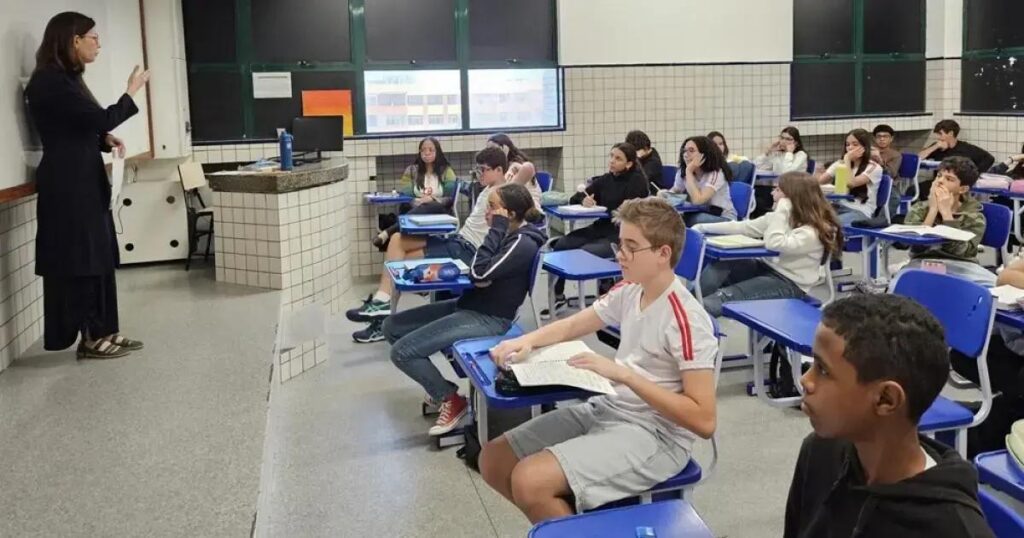 Colégio Anchieta lança canal anônimo para combater bullying escolar