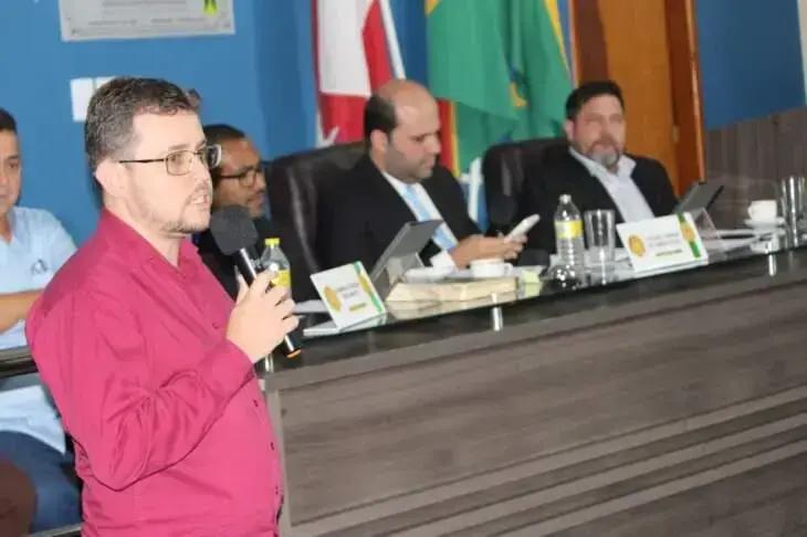 Compromisso com Emprego e Renda em Itarantim na Câmara Municipal