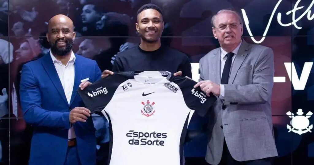 Corinthians confirma a contratação de Vitinho e acende expectativas na torcida