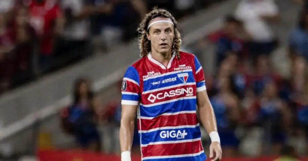 David Luiz nega acusações de traição e afirma que acusações são falsas