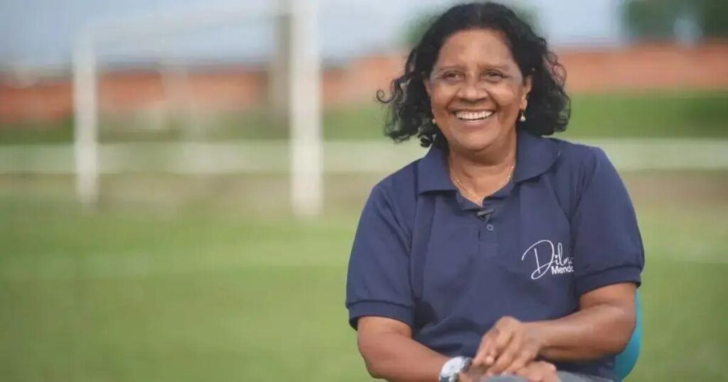 Destaque internacional: a trajetória inspiradora de Dilma Mendes no futebol