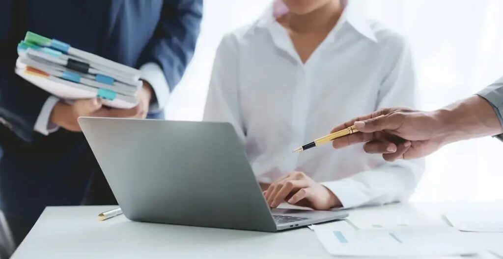 eSocial suspende consulta em lote: como validar dados de trabalhadores agora