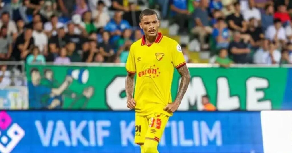 Ex-Vitória, Janderson brilha com gol e assistência no Campeonato Turco