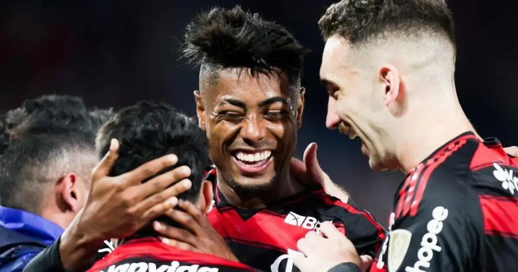 Flamengo vence Internacional e se destaca nas oitavas da Libertadores