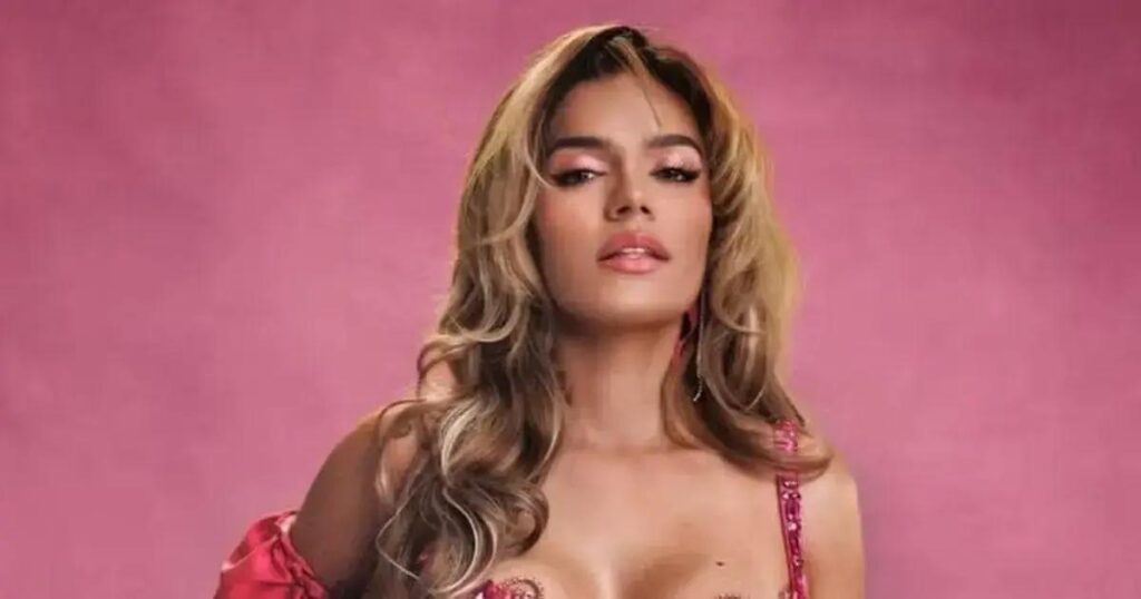 Karol G e Ana Castela tocam no show de intervalo da NFL no Brasil