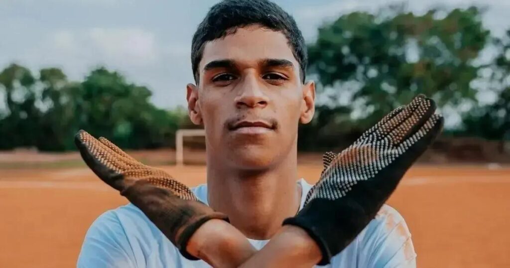 Luva de Pedreiro é hospitalizado: fãs preocupados com sua saúde