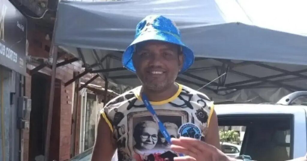 Moradores do Curuzu protestam contra morte de líder comunitário em Salvador