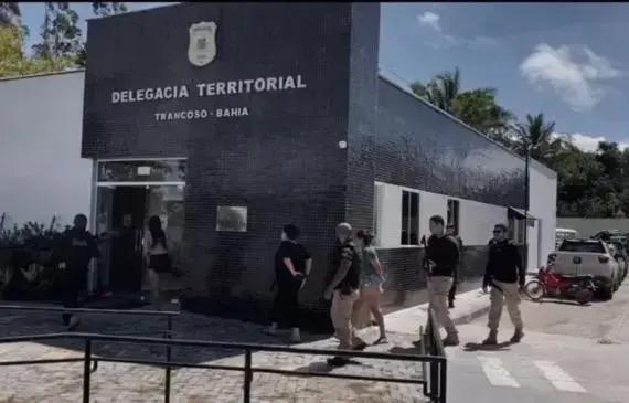 Operação VITA prende mulheres e apreende adolescente por tráfico em Porto Seguro