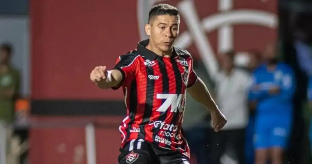 Osvaldo enfatiza a importância do duelo do Vitória contra o Juventude